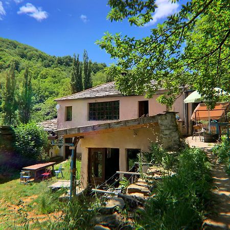 Albergue Eco El Beso - Vegano Triacastela Bagian luar foto